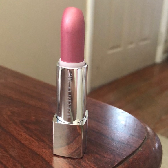 FF lipstick 💄 - Picture 7 of 10